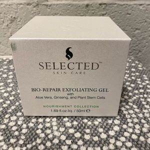 Selected Skincare Bio-repair Exfoliating Gel